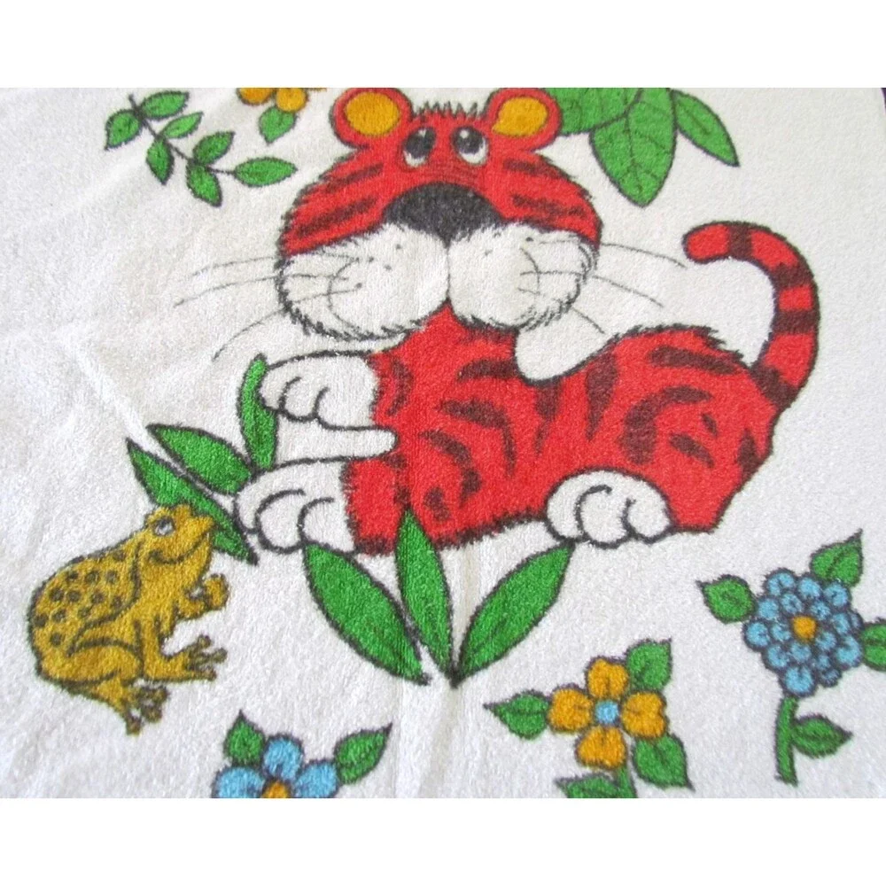 Vintage 1970s Cannon Bath Towel Monticello Tiger Frog Turtle Fringed